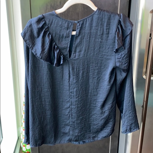 Top - Picture 3 of 3